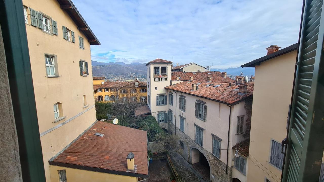 Hotel Piazza Vecchia Bergamo Bagian luar foto
