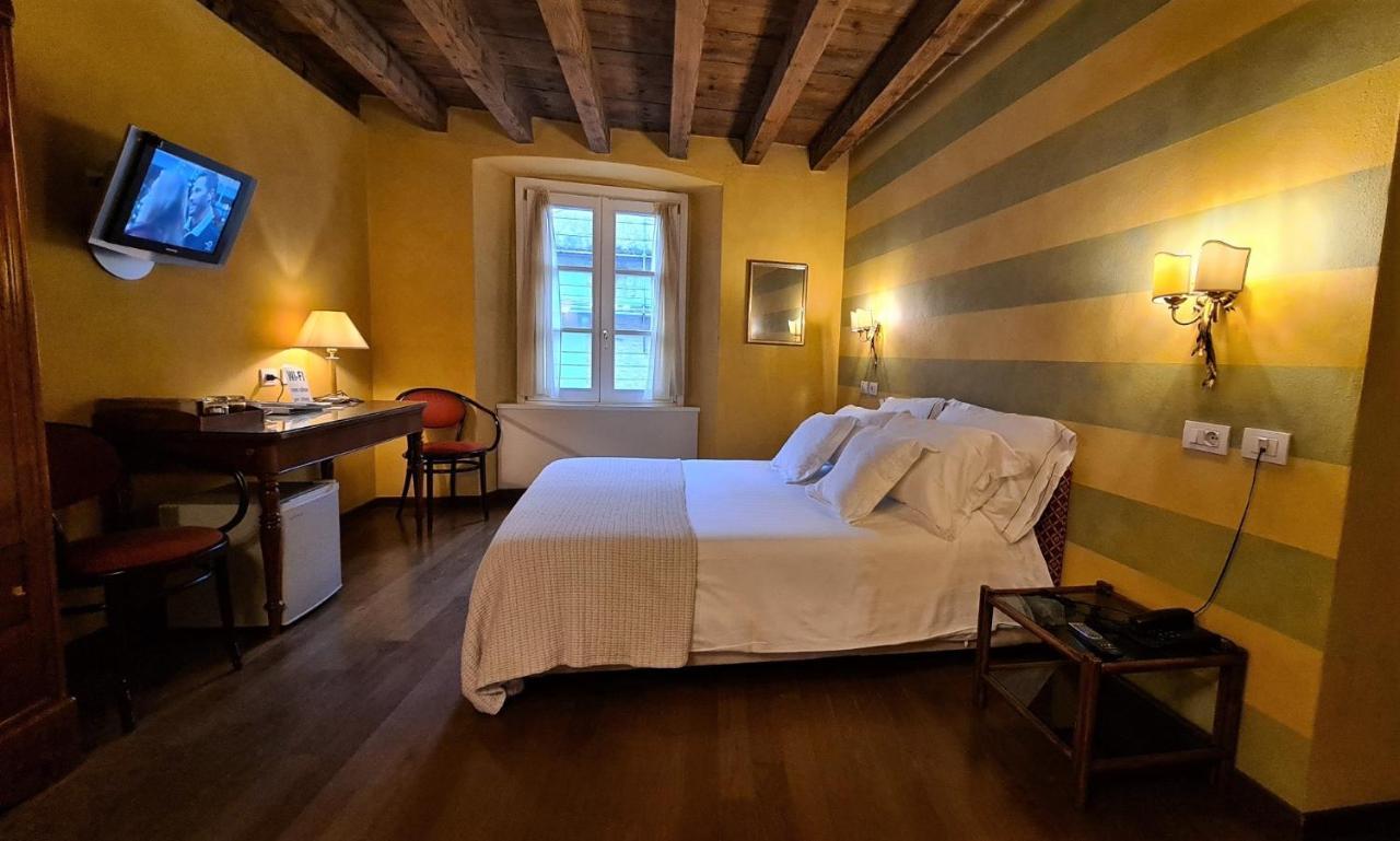 Hotel Piazza Vecchia Bergamo Bagian luar foto