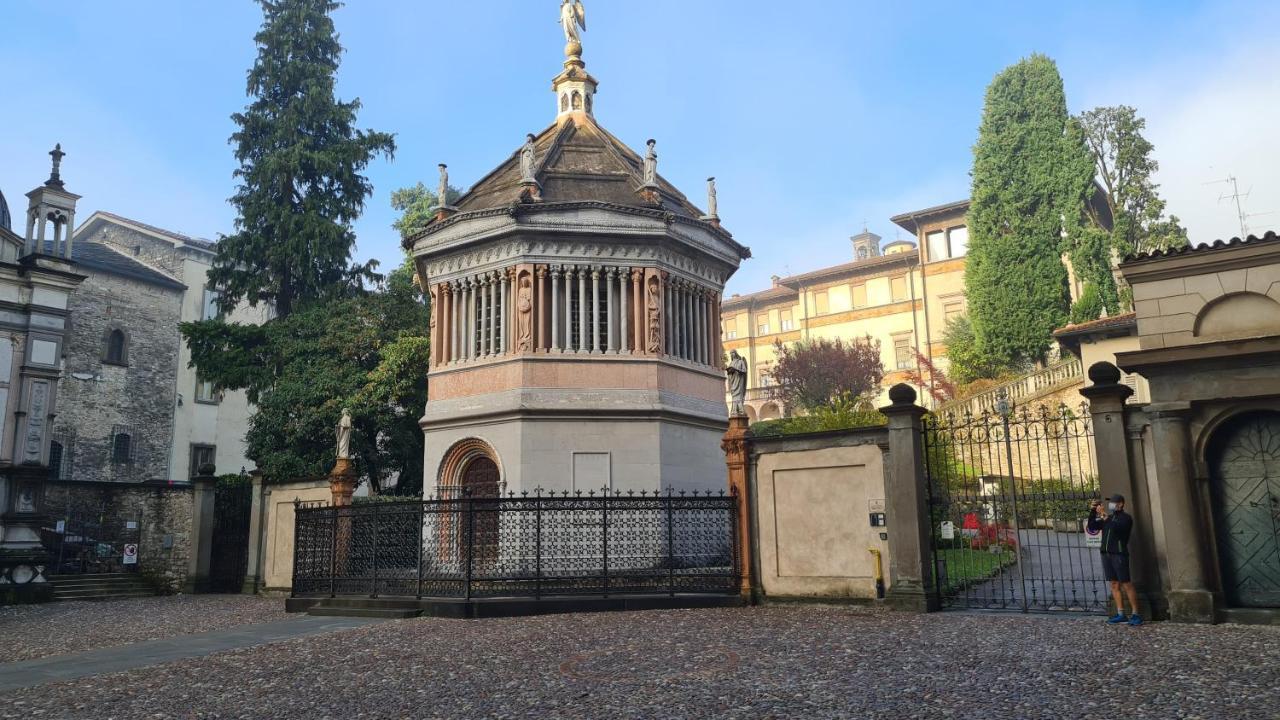 Hotel Piazza Vecchia Bergamo Bagian luar foto
