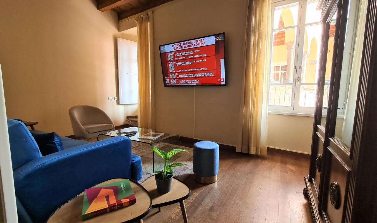 Hotel Piazza Vecchia Bergamo Bagian luar foto
