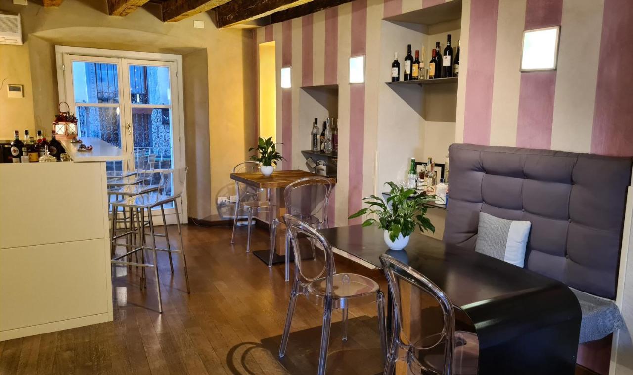 Hotel Piazza Vecchia Bergamo Bagian luar foto