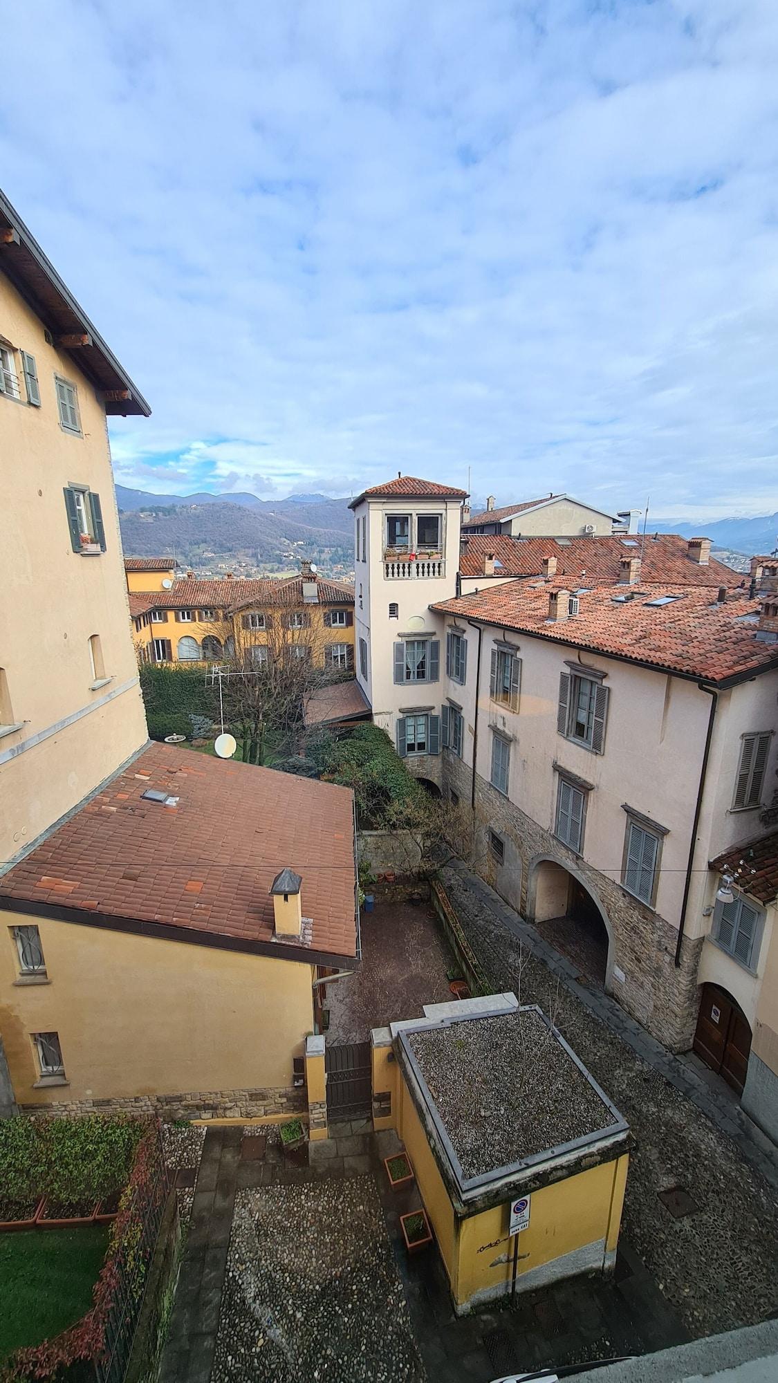 Hotel Piazza Vecchia Bergamo Bagian luar foto