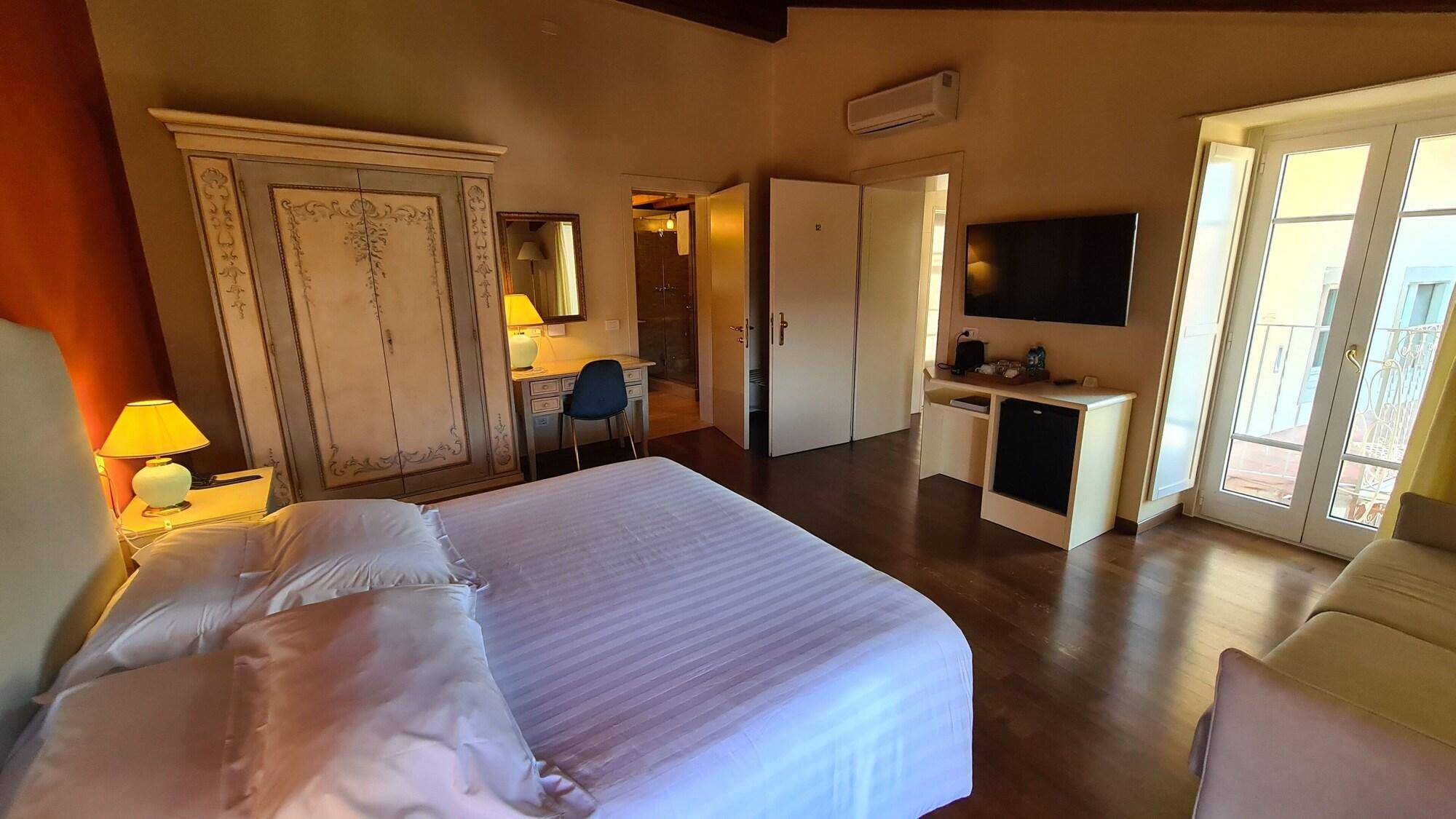 Hotel Piazza Vecchia Bergamo Bagian luar foto