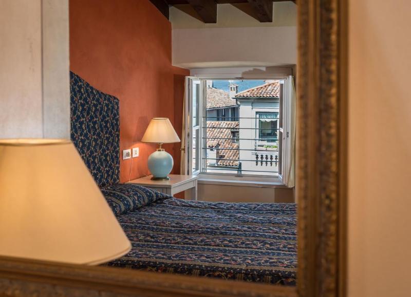 Hotel Piazza Vecchia Bergamo Bagian luar foto